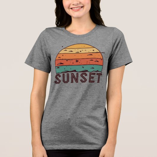 Retro Sunset Horizon Graphic T-Shirt Tri-Blend Shirt (Vorderseite)