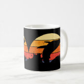 Retro Sunset Humpback Whale Breaching Kaffeetasse (VorderseiteRechts)