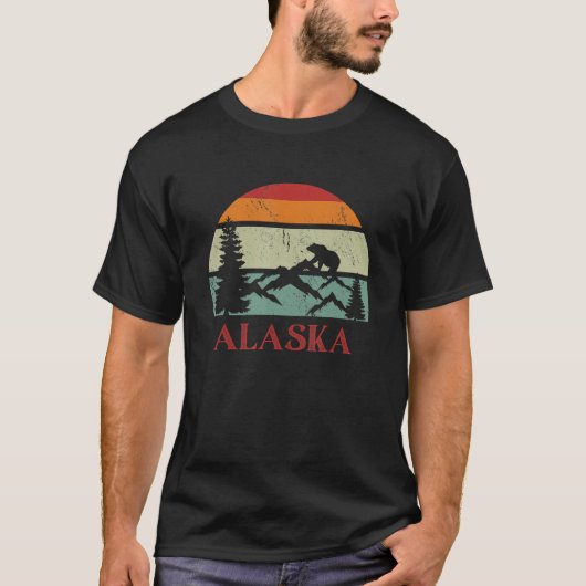 Retro Sunset Mountains and Grizzly Bear Alaska Sou T-Shirt (Vorderseite)