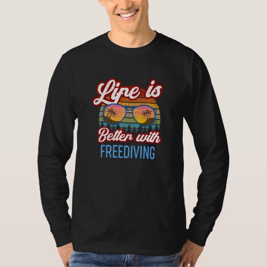 Retro Sunset Slogan   With Freediving T-Shirt (Vorderseite)