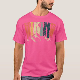 Retro Sunset Style mit Bergen bedrückte Hikin T-Shirt