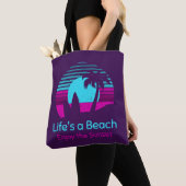 Retro Sunset Surfboard Palm Tree Life ist ein Stra Tasche (Von Nahem)