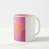 Retro Sunset Zweifarbige Tasse (VorderseiteRechts)