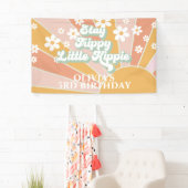 Retro Sunshine Bleibe Trippy Little Hippie Geburts Banner (Insitu)