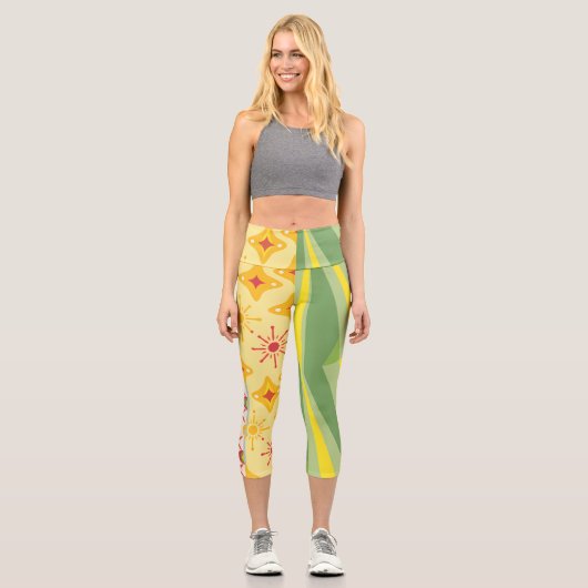 Retro Sunshine Patterns – Bold Colorful Capri Leggings (Vorderseite)
