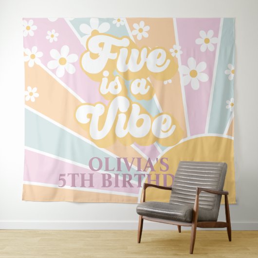 Retro Sunshine Two Groovy Pastel Daisy Birthday Ba Wandteppich (Beispiel (Horizontal))