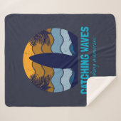 Retro Surfboard Beach Art Sherpadecke (Vorderseite (Horizontal))