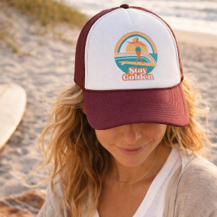 Retro Surfer Girl Bleib Golden Coastal Truckerkappe