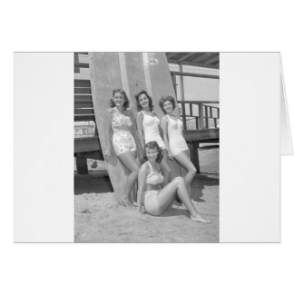 Retro-Surfer-Mädchen