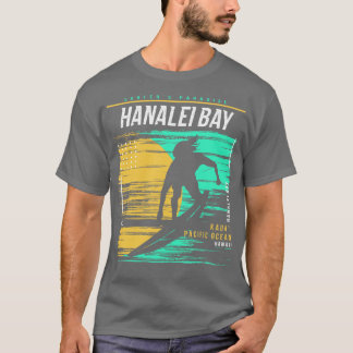 Retro Surfing Hanalei Bay Kauai Hawaii Vintag Sur T-Shirt