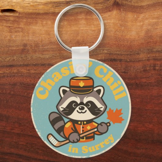 Retro Surrey BC Raccoon and Hockey Stick Schlüsselanhänger (Vorderseite)