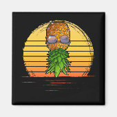 Retro-Swinger auf den Kopf Ananas Sunset Horizon Magnet (Vorne)