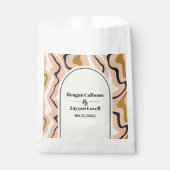 Retro Swirl Arch Pink Black Gold Wedding Geschenktütchen (Vorderseite)