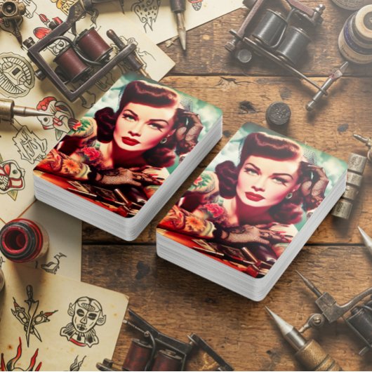 Retro tätowierte Pin-up Spielkarten