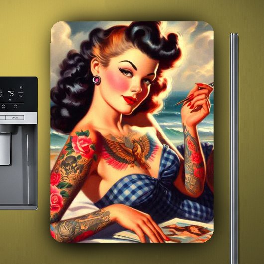 Retro-Tätowierte-Strand-Pin-up Magnet