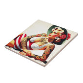 Retro Tattooed Swimsuit Button-up Fliese (Seite)