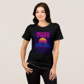 Retro Tech Vibes Neon Synthwave Design Shirt (Vorderseite voll)