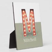 Retro Theater Marquee Letter M Personalisiert Fotoplatte (Seite)