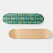 Retro Tiki Mask Muster Skateboard (Horizontal)