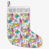 Retro Tree Baubles Multi Text Strumpf rot hinten Kleiner Weihnachtsstrumpf (Vorderseite)