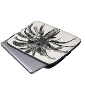 Retro tropische Insel-Palme in Schwarzweiss Laptopschutzhülle (Vorne Knopf)