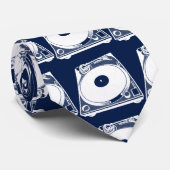 Retro-Turntable Graphic in White Krawatte (Gerollt)