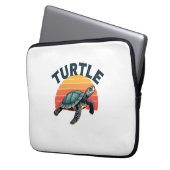 Retro Turtle T-Shirt Laptopschutzhülle (Vorderseite Links)