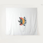 Retro Turtle T-Shirt Wandteppich (Vorderseite (Horizontal))