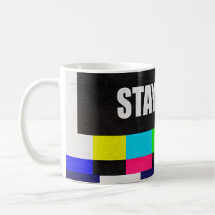 Retro-TV-Testmuster mit bleibe ruhiger Messa Kaffeetasse
