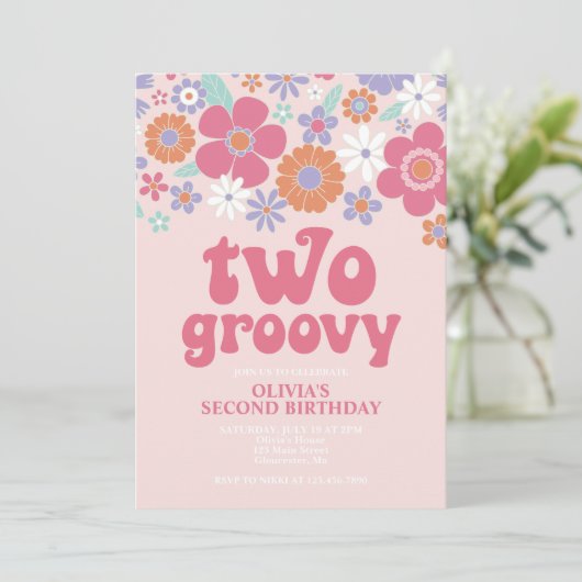 Retro Two Groovy Pink Floral Einladung (Stehend Vorderseite)