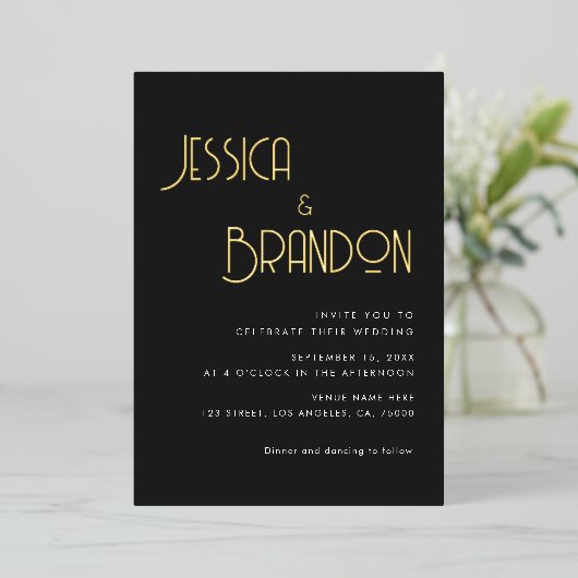 Retro Typografie Black Dark Simple Minimalistisch Folieneinladung (Stehend vorne)