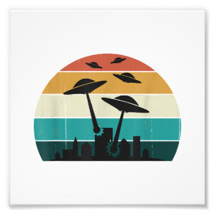 Retro UFO-Angriff Sonnenuntergang - Coole Vintage- Fotodruck