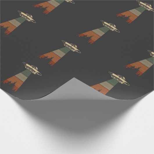 Retro UFO Entführung Forest Alien Spaceship Geschenkpapier (Ecke)