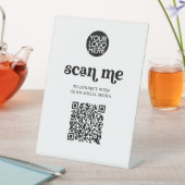 Retro und Boho | Scan Me QR Code Sockelschild (In Situ)