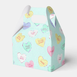 Retro-Valentinstag-Süßigkeitenherzen auf Türkis Geschenkschachtel
