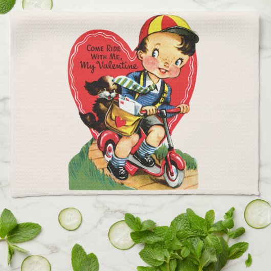 Retro Valentinstag, Vintager Junge auf einem Scoot Geschirrtuch (Gefaltet)
