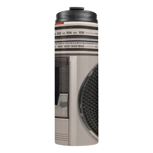Retro veraltete tragbare Stereo-Radio-Reco Thermosbecher (Vorderseite)