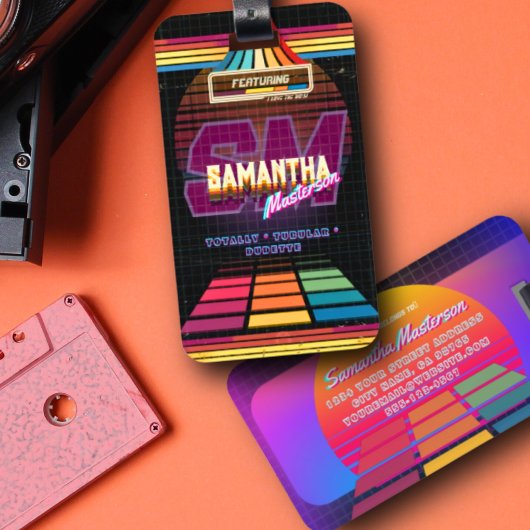 Retro-VHS-Initialen-Name-Buchstabe-Monogramm-Gepäc Gepäckanhänger