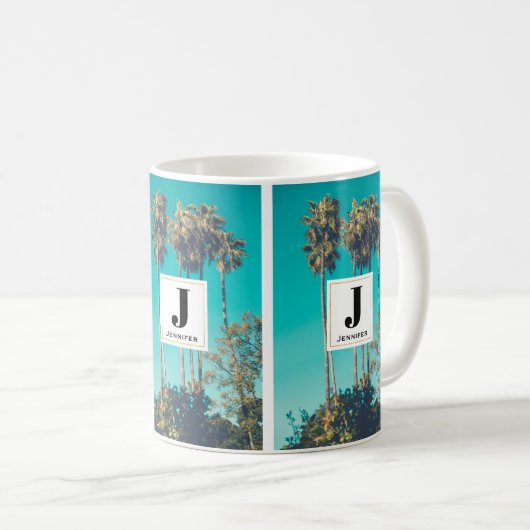 Retro Vibe Monogramm Kaffeetasse (VorderseiteRechts)