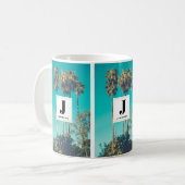 Retro Vibe Monogramm Kaffeetasse (Vorderseite Links)