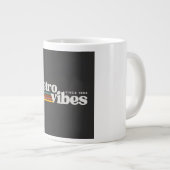 retro vibes Jumbo-Tasse (Vorderseite Rechts)