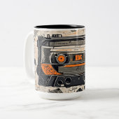Retro Vibes - Mixtape Zweifarbige Tasse (Vorderseite Links)