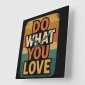 Retro Vibes - Tun Sie, was Sie Liebe Quadratische Wanduhr (Winkel)