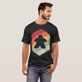 Retro Vintag Boardgame - Boardgaming Meeple T-Shirt (Vorne ganz)