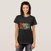 Retro Vintag Camera Evolution für Fotografen T-Shirt (Vorne ganz)