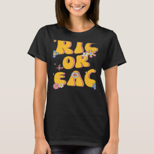 Retro Vintage Groovy Trick Or Treat Halloween Teac T-Shirt