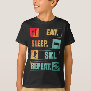 Retro-Vintage-Skiing-Schnee-Geschenke für Skifahre T-Shirt