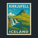 Retro Vintage Travel Island Kirkjufell Berg Postkarte<br><div class="desc">Mit dieser Retro-inspirierten Postkarte mit dem Kirkjufell-Gebirge können Sie die mystische Schönheit Islands erleben. Inmitten nostalgischer Lebensräume und Vintagen Charmes ist dieses Stück perfekt für Naturliebhaber,  Wanderer und Fans der nordischen Landschaft.</div>