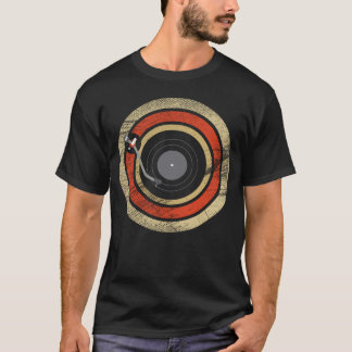 Retro-Vintage Vinyl-Turntable 2 T-Shirt