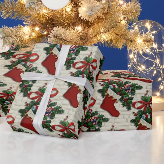 Retro Vintage Weihnachten: Rote Strümpfe auf Brick Geschenkpapier (Feiertage)